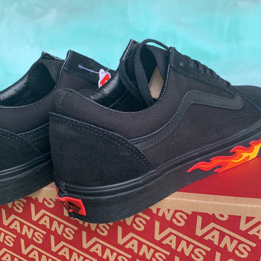 VANS MEN’S OLD SKOOL FLAME WALL Black/Black Old Skool
(Flame Wall) 
VN0A38G1Q8Q - Picture 11 of 16